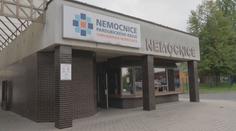 Chrudimská porodnice nepřijímá rodičky. Onemocněl primář, náhrada za něj zatím není