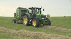 Balák má další problém: Za peníze Hradu si měl nechat opravit svůj traktor