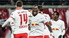 Alex Král u výhry nad St. Pauli. Lipsko porazilo Brémy