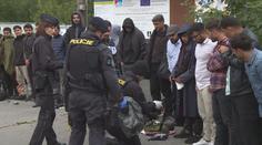 Migranti neustále proudí přes Česko, policie teď dopadla převaděče