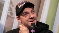 Skandál v divadle. Známý herec hrál opilý, představení museli zrušit