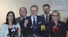 Mohla probíhat standardní debata. Tajnost jednání je zcela logická, říká Fiala