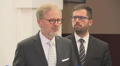 Na motorce, kombajnu i v Prdlavce. Čeští politici vyrazí brzy na letní dovolenou