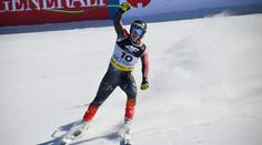 Super-G mužů vyhrál o setinu Crawford. Připsal si své první vítězství v kariéře