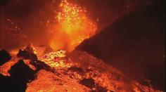 Sopka Cumbre Vieja stále chrlí lávu, experti varují před dalšími výbuchy