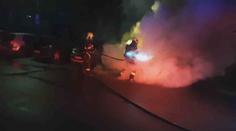 Požár na Přerovsku zcela zničil dvě auta. Škody jdou do sta tisíců