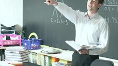Učitelé v Dobroníně trestají děti fyzickými tresty, bijí je i klíči
