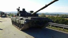 Záchrana reklamní cedule i tank na dálnici. Kuriózní zásahy hasičů