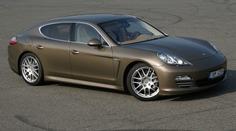 EXKLUZIVNĚ: Test ČTYŘMÍSTNÉHO PORSCHE Panamera!