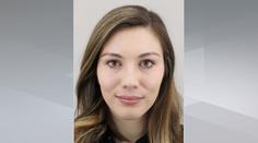 Julie odešla z domu bez mobilu i peněženky. Slehla se po ní zem