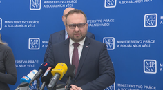 Situace se zlepšuje, tvrdí Jurečka. Vznikly tisíce nových pracovních míst