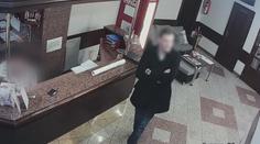Mladík 'oblbnul' recepční v hotelu. Vyhnul se placení obřího účtu