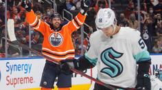 NHL nováček zažil první debakl. Oilers porazili Krakena 6:0