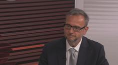 Nižší schodek za cenu vyšších daní je validní řešení, tvrdí Nečas