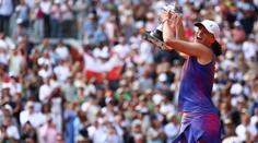 Šwiateková ovládla French Open potřetí v řadě. Soupeřce povolila jen tři gemy
