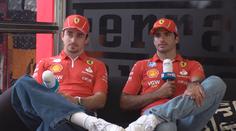 Exkluzivní zpověď jezdců Ferrari: Sainz ujíždí na sladkém, hádka o palivo