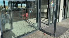 Útočník se měl dobývat na letiště v Mladé Boleslavi, policie ho zastřelila