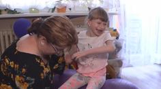 Petra bojuje s vzácnou nemocí. Trápí ji diabetes a zrazují ji vlastní svaly