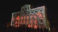 VIDEO: Signal Festival opět rozzářil Prahu. Součástí trasy byl poprvé Pražský hrad