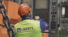 Liberty Ostrava opět seřízla zaměstnancům mzdy. Dluží i za pojištění