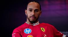 Hamilton prodal celou sbírku aut za stovky milionů. Našel si nový koníček