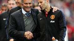 Mourinho nastupuje, co čeká United? Skončí Giggs, přijde Zlatan?