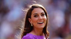 Kate nedává rakovině žádnou šanci. S léčbou jí významně pomáhá princ Louis