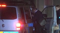 Už ho vedou! Koukněte se, jak si policie odvezla Miroslava Peltu