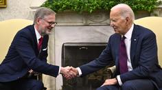 Biden na jednání s Fialou: Česko je skvělý spojenec. Ocenil pomoc Ukrajině