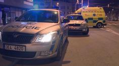 Muž v Praze napadl dvě ženy. Agresivní byl i na strážníky, policie hledá další oběti
