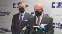 Změny v testování na školách. Fiala s Válkem zmínili i pracovní karanténu