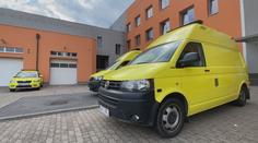 Pardubické sanitky budou pomáhat v Albánii. Zachraňovat mohou i české turisty