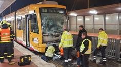 V Ostravě se srazily tramvaje. Dva zranění, zasahovali záchranáři