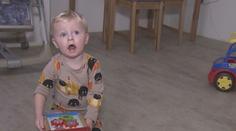 Malý Honzík trpí následky gastroschízy. Rodičům pomáhá Dobrý anděl