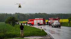 Nehoda na dálnici D6: Motorkář naboural do auta, tvořily se kolony