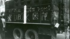Záběry natočené 21. srpna 1968 s nasazením vlastního života spatřily světlo světa
