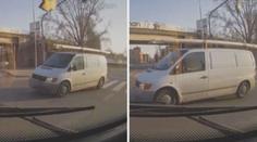 Řidič ohrozil cestující v autobuse, včetně malého dítěte! Zbaběle ujel