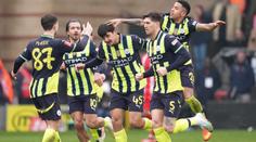 Manchester City dostal gól z půlky od týmu z třetí ligy. Nakonec postoupil