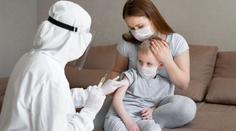 První výrobce ohlásil, že jeho vakcína je bezpečná pro děti. Testoval i tříleté