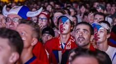 Prázdné náměstí v Uherském Brodě. Promítání semifinále MS nikdo nesledoval