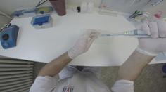 Student chce pomoct policistům. Přišel s novou metodou analýzy DNA