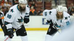 Vousáči z NHL Burns a Thornton museli úplně do naha! FOTO