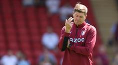 Trenér Gerrard zavedl tvrdá pravidla. Pokuty jsou i za zapomenuté žabky