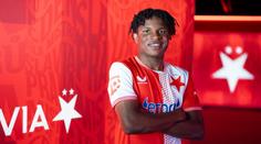 Slavia hlásí další posilu. Podepsala Nigerijce z vyhlášené akademie