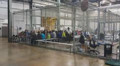 Skandál v USA: Dětské migranty oddělují od jejich rodičů