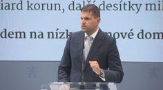 Vláda jednala o rozpočtu i emisích. Musíme se držet reality, hlásá Hladík