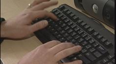 Internetových podvodů přibývá. Štábu Novy se podařilo pokus o jeden natočit