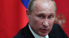 Putin má prý problémy s páteří. Na rogalu chtěl navést hejno ptáků do teplých krajin