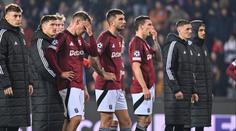 Příliš krátká děkovačka. Hráči slyšeli pískot. Sparta se po zápase omlouvala