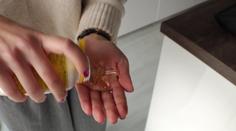 Řešení nespavosti nejhorším způsobem. Odborníci varují před časovanou bombou